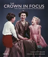 Koruna v centre pozornosti: Dve storočia kráľovskej fotografie - The Crown in Focus: Two Centuries of Royal Photography