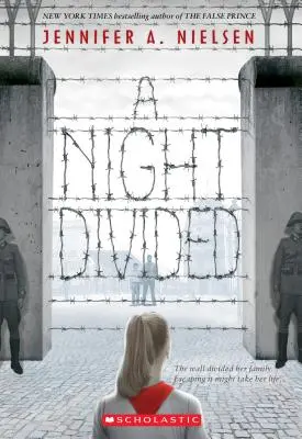 Rozdelená noc (Scholastic Gold) - A Night Divided (Scholastic Gold)