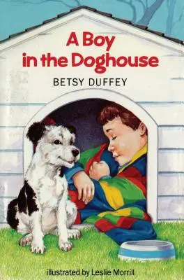 Chlapec v búde - Boy in the Doghouse