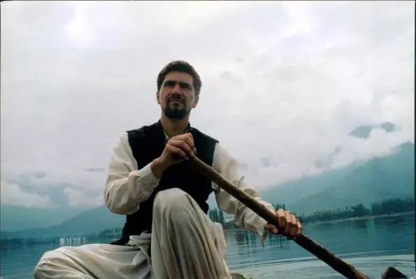Z tlamy leva: Cesta pozdĺž rieky Indus - From the Lion's Mouth: A Journey Along the Indus