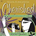 Chránené: Chlapci, telá a ako sa stať zlatým dievčaťom - Cherished: Boys, Bodies and Becoming a Girl of Gold