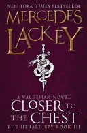 Bližšie k hrudi - Kniha 3 - Closer to the Chest - Book 3