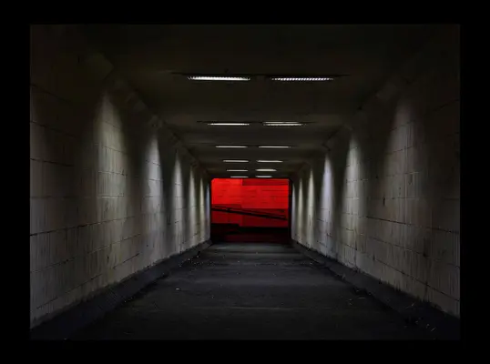 Perou / Hyde: Tunelové videnie - Perou / Hyde: Tunnel Vision