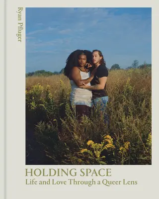 Držanie priestoru: Život a láska cez queer optiku - Holding Space: Life and Love Through a Queer Lens