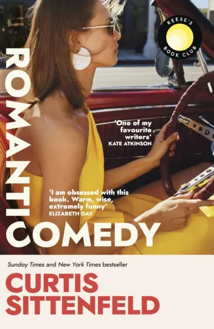 Romantická komédia - bestseller Knižného klubu Reese Witherspoonovej od autorky kníh RODHAM a AMERICKÁ ŽENA - Romantic Comedy - The bestselling Reese Witherspoon Book Club Pick by the author of RODHAM and AMERICAN WIFE