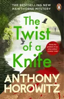 Twist of a Knife - Napínavá záhada z uzamknutej miestnosti od autora kriminálnych bestsellerov - Twist of a Knife - A gripping locked-room mystery from the bestselling crime writer