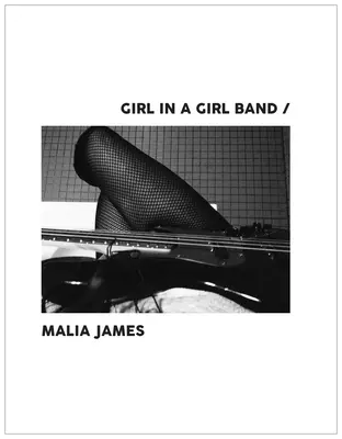 Dievča v dievčenskej kapele - Girl in a Girl Band