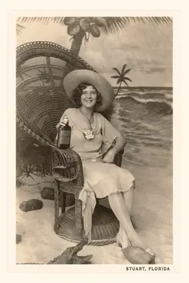 Vintage Journal Žena pózujúca v Stuarte, Florida - Vintage Journal Woman Posing in Stuart, Florida